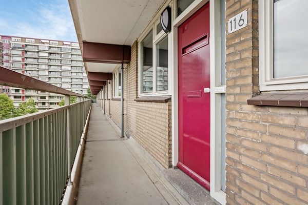 Medium property photo - Nieuwendamlaan 116, 2547 JM Den Haag